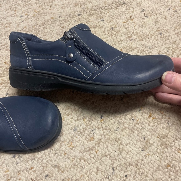 Clarks - Size 38 Navy - Carleigh Ray as New - Picture 2 of 3